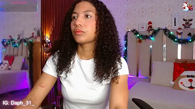 Snapshot of Daphnne_tay chatting on 12/03/25, 03:36 Daphnne tay online show from 12/03/25, 03:36