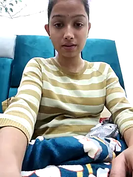 Snapshot of Aleena_Rai chatting on 12/22/24, 04:59 Aleena Rai online show from 12/22/24, 04:59