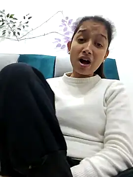 Snapshot of Aleena_Rai chatting on 12/30/24, 07:11 Aleena Rai online show from 12/30/24, 07:11