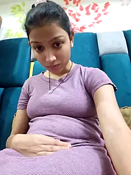 Snapshot of Aleena_Rai chatting on 03/11/25, 05:35 Aleena Rai online show from 03/11/25, 05:35