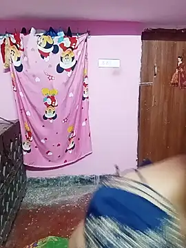 Snapshot of Cute-Simmi chatting on 12/05/24, 02:11 Cute-Simmi online show from 12/05/24, 02:11