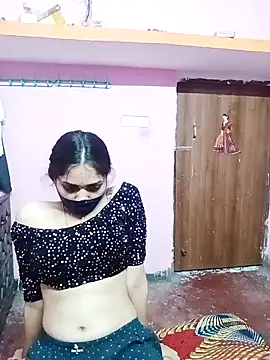 Snapshot of Cute-Simmi chatting on 12/17/24, 06:35 Cute-Simmi online show from 12/17/24, 06:35