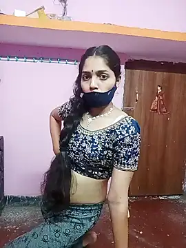 Snapshot of Cute-Simmi chatting on 12/29/24, 05:01 Cute-Simmi online show from 12/29/24, 05:01