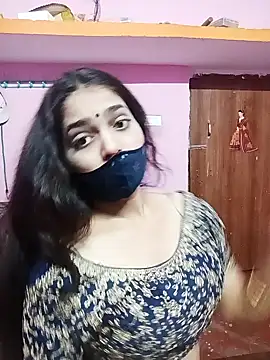 Snapshot of Cute-Simmi chatting on 01/15/25, 06:12 Cute-Simmi online show from 01/15/25, 06:12