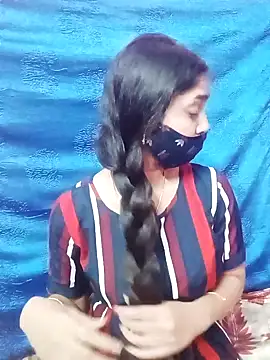 Snapshot of Cute-Simmi chatting on 01/21/25, 11:13 Cute-Simmi online show from 01/21/25, 11:13