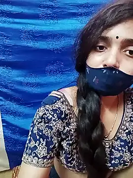 Snapshot of Cute-Simmi chatting on 01/28/25, 09:29 Cute-Simmi online show from 01/28/25, 09:29