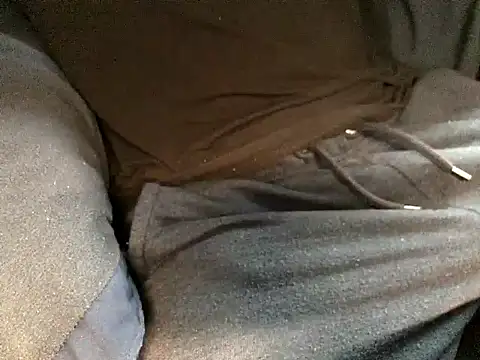 Ryan67533 online show from 12/31/24, 07:10