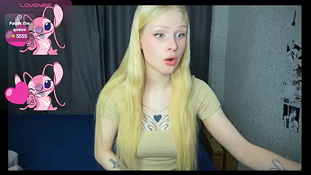 Snapshot of lisa_barbie chatting on 02/11/25, 07:27 lisa barbie online show from 02/11/25, 07:27