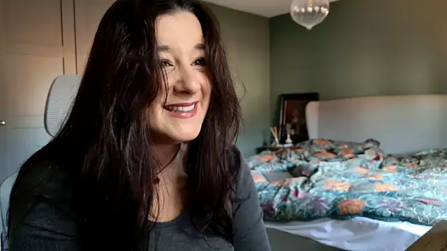 flatwhite0 online show from 02/05/25, 09:46