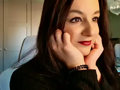 flatwhite0 online show from 02/27/25, 09:32