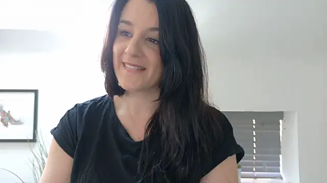 Snapshot of flatwhite0 chatting on 04/23/26, 10:47 flatwhite0 online show from 04/23/26, 10:47