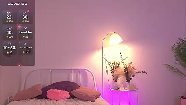 tender babyy online show from 10/05/25, 12:25