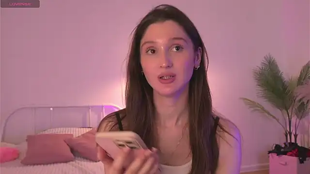 tender babyy online show from 10/08/25, 02:04