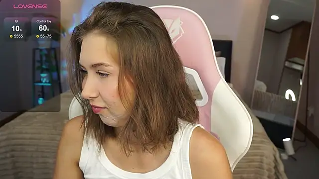 LinaSiren online show from 12/14/24, 03:18