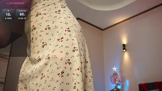 LinaSiren online show from 12/20/24, 06:40