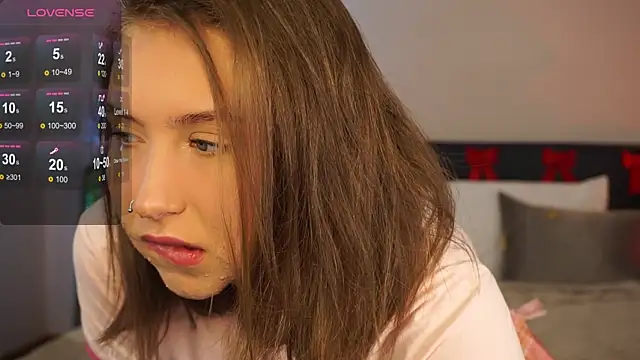 LinaSiren online show from 12/23/24, 06:22