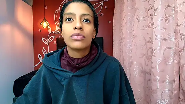 Snapshot of Zia_Green chatting on 12/18/24, 12:07 Zia Green online show from 12/18/24, 12:07