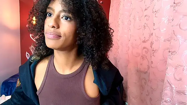 Snapshot of Zia_Green chatting on 01/20/25, 03:28 Zia Green online show from 01/20/25, 03:28