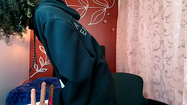 Snapshot of Zia_Green chatting on 01/31/25, 12:07 Zia Green online show from 01/31/25, 12:07