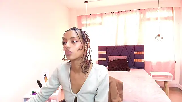 Snapshot of Zia_Green chatting on 02/04/25, 12:11 Zia Green online show from 02/04/25, 12:11