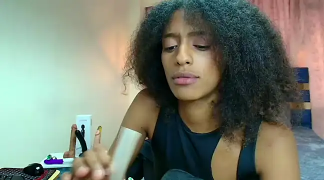 Snapshot of Zia_Green chatting on 02/17/25, 10:47 Zia Green online show from 02/17/25, 10:47