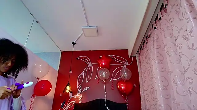 Snapshot of Zia_Green chatting on 02/19/25, 06:32 Zia Green online show from 02/19/25, 06:32