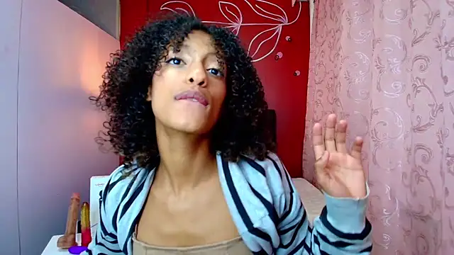 Snapshot of Zia_Green chatting on 02/24/25, 03:31 Zia Green online show from 02/24/25, 03:31