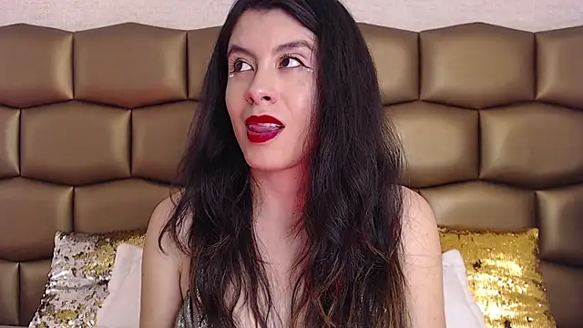 Snapshot of JaneLondon chatting on 12/04/24, 06:50 JaneLondon online show from 12/04/24, 06:50