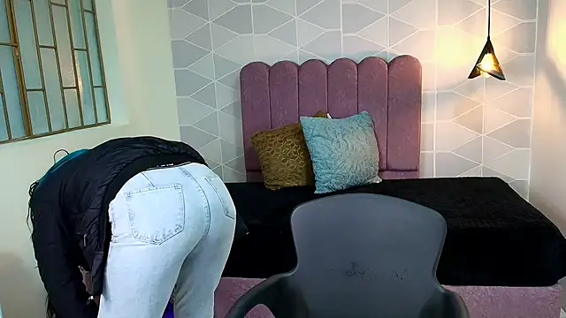 Snapshot of Asly_Morgan chatting on 01/17/25, 12:10 Asly Morgan online show from 01/17/25, 12:10
