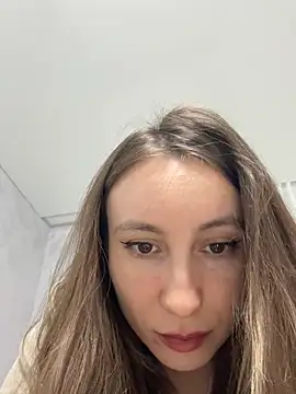 viviandaimond1 online show from 04/16/26, 07:58