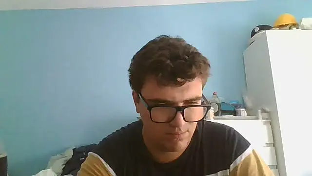 Snapshot of sorolla12 chatting on 09/27/25, 12:10 sorolla12 online show from 09/27/25, 12:10