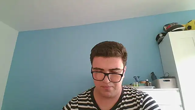 Snapshot of sorolla12 chatting on 03/17/26, 05:05 sorolla12 online show from 03/17/26, 05:05