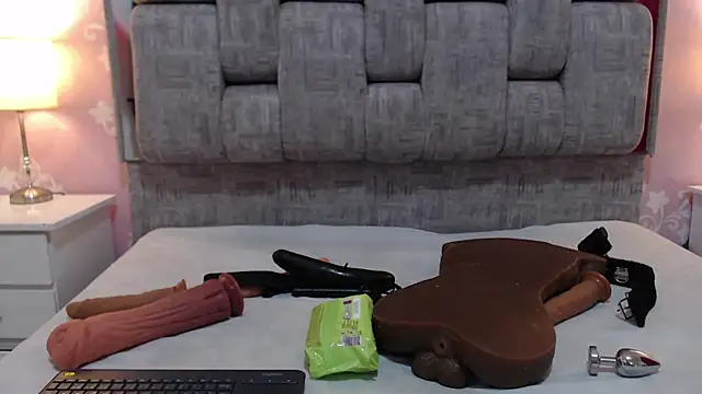 KarinaSimonz online show from 02/11/25, 07:27