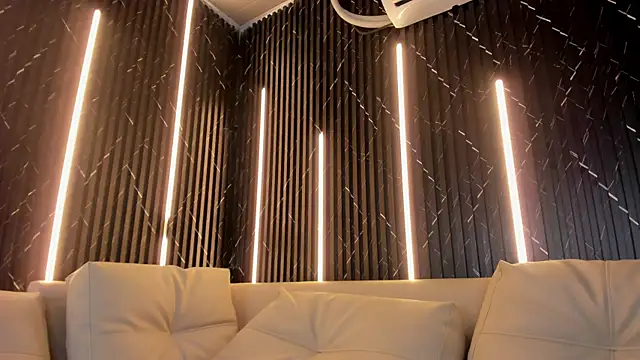 KarinaSimonz online show from 04/01/26, 03:07