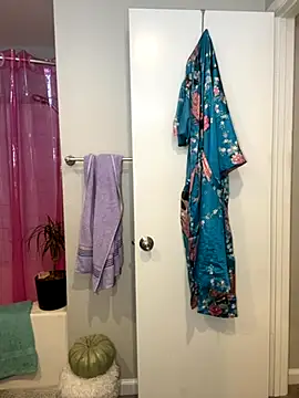 GoldieBakeman online show from 09/18/25, 04:09