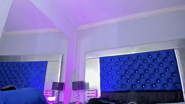 Snapshot of Eyleen_Santos chatting on 12/15/25, 07:40 Eyleen Santos online show from 12/15/25, 07:40