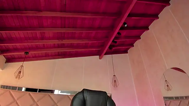 KatieNolan 1 online show from 02/10/25, 06:24