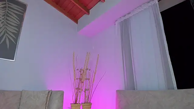 KatieNolan 1 online show from 02/21/25, 01:33