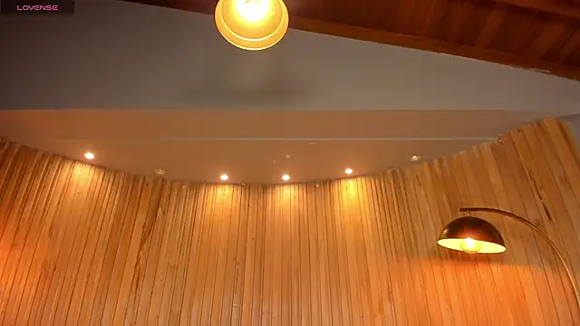 KatieNolan 1 online show from 03/11/25, 07:47