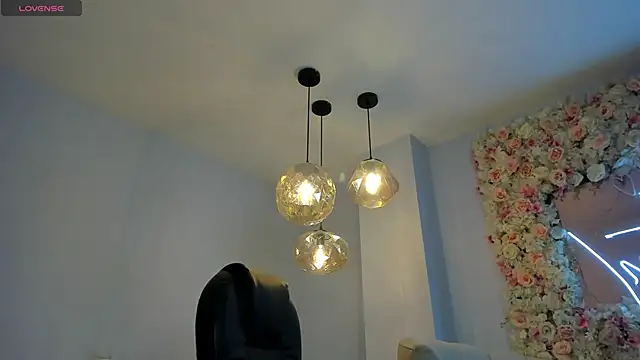 KatieNolan 1 online show from 01/18/26, 05:50