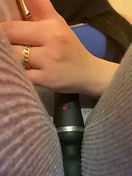 Cameelia online show from 12/01/25, 01:10