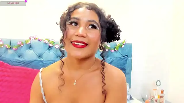 Sophie Smith69 online show from 03/19/25, 05:06