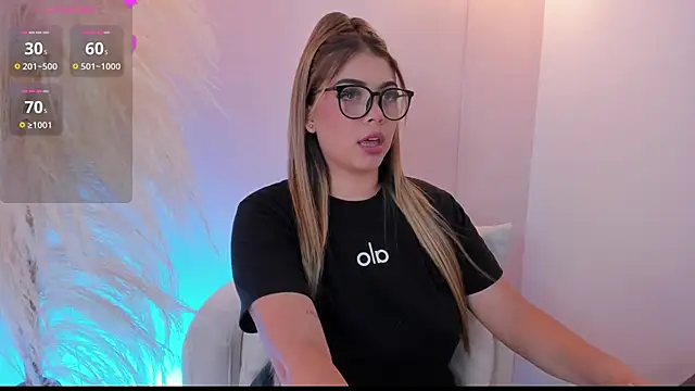 Snapshot of thaliafox_ chatting on 01/23/25, 07:51 thaliafox online show from 01/23/25, 07:51