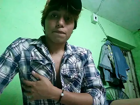 Snapshot of ruygw chatting on 12/08/24, 09:02 ruygw online show from 12/08/24, 09:02