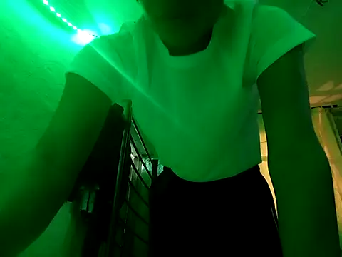 Snapshot of ruygw chatting on 02/24/25, 01:46 ruygw online show from 02/24/25, 01:46