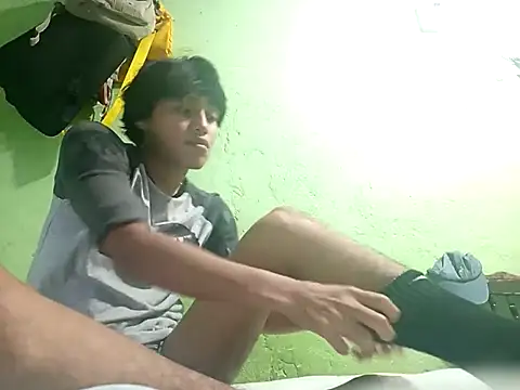 Snapshot of ruygw chatting on 09/23/25, 06:05 ruygw online show from 09/23/25, 06:05