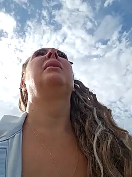 Snapshot of MariaRichi_ chatting on 09/09/25, 07:19 MariaRichi  online show from 09/09/25, 07:19