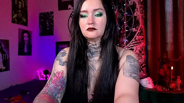 Snapshot of Emmybrightj_ chatting on 05/24/26, 02:05 Emmybrightj online show from 05/24/26, 02:05