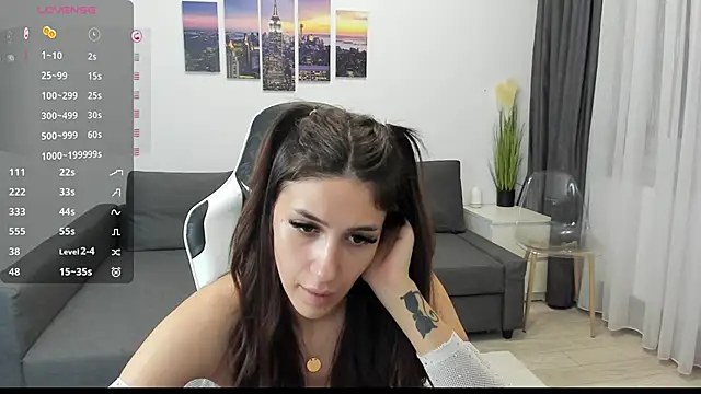 Snapshot of Kimi_Ivy chatting on 10/09/25, 03:37 Kimi Ivy online show from 10/09/25, 03:37