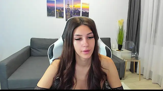 Snapshot of Kimi_Ivy chatting on 10/21/25, 04:02 Kimi Ivy online show from 10/21/25, 04:02